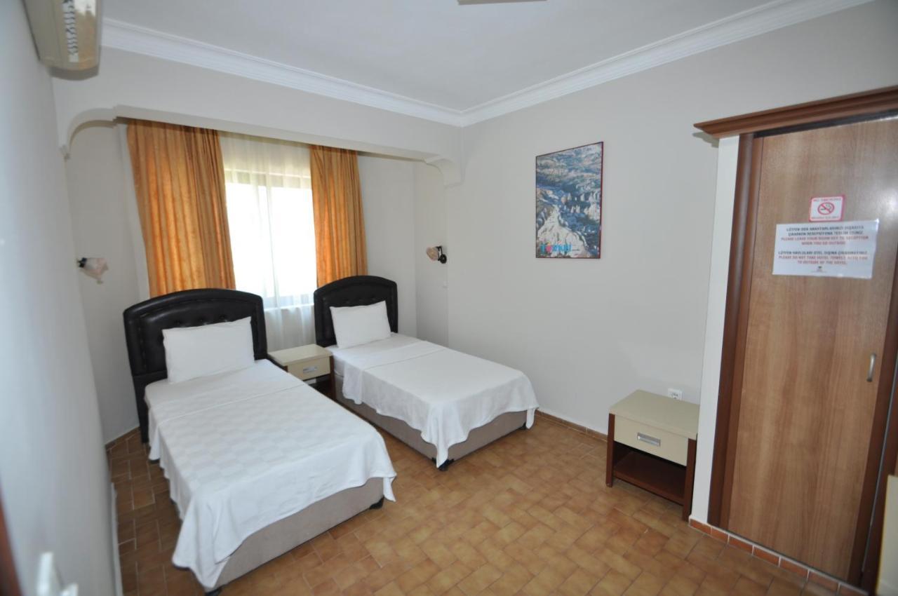 Defne & Zevkim Hotel Marmaris Exteriör bild