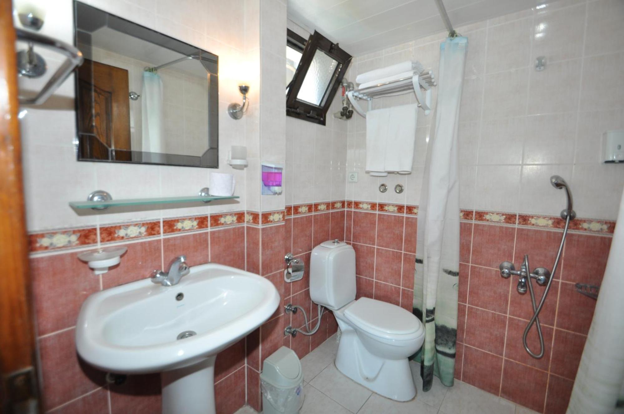 Defne & Zevkim Hotel Marmaris Exteriör bild